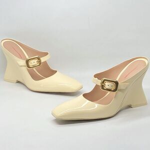 Bottega Veneta Comet Mary Jane Wedge Pumps size 37.5